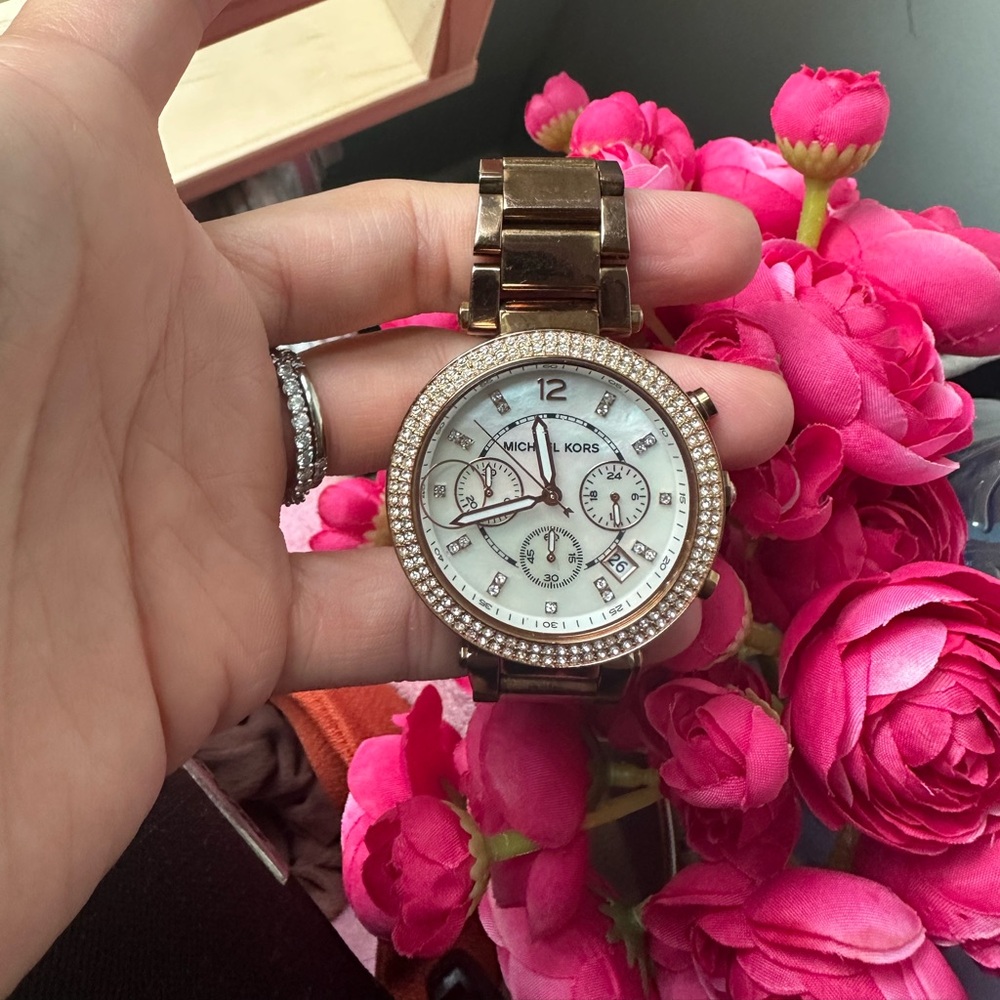 Micheal Kors Women's Rose Gold-Tone Stainless Steel Bracelet Watch